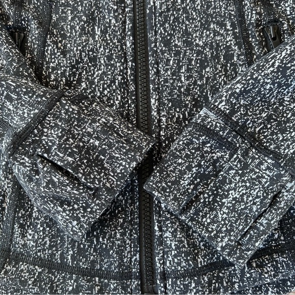 Lululemon Define Jacket Style W4ADRS Luon Suited Jacquard Black White Size 6 GUC - Picture 6 of 12